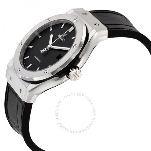 Classic Fusion Automatik Herrenuhr aus Titan mit schwarzem Zifferblatt 542NX1171LR